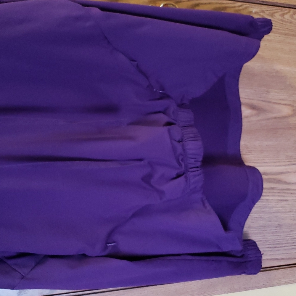 Fabletics Pullover - Picture 3 of 3